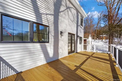 16 Cold Spring Road Putnam Valley NY 10579