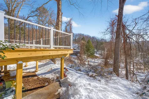 16 Cold Spring Road Putnam Valley NY 10579