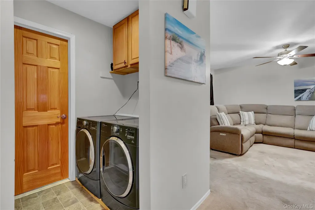 11 Primrose Lane North Babylon NY 11703