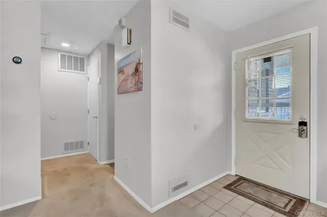 11 Primrose Lane North Babylon NY 11703