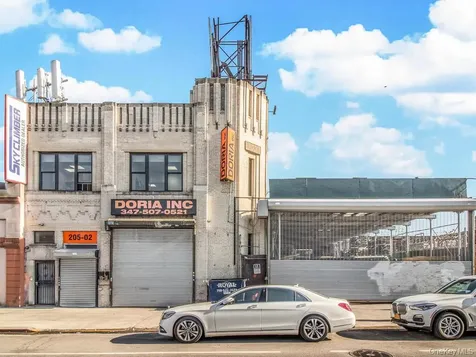 205-02 Jamaica Avenue Hollis NY 11423