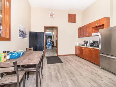 205-02 Jamaica Avenue Hollis NY 11423