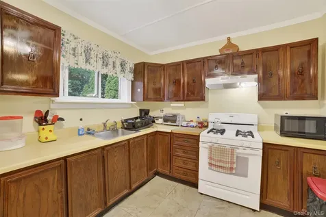 108 Union Avenue Peekskill NY 10566