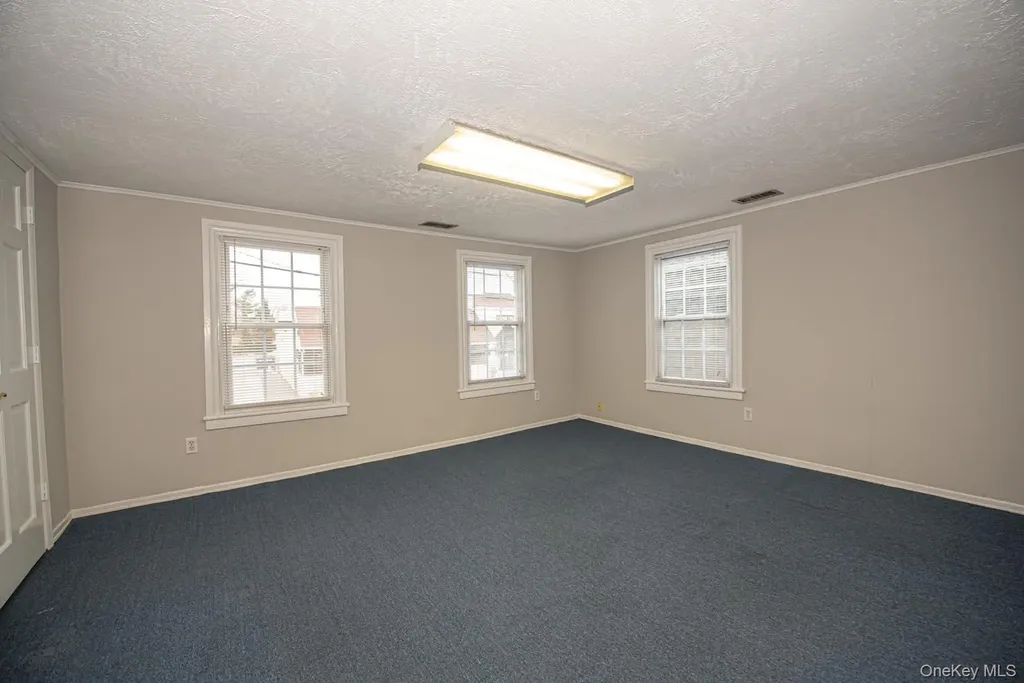 206 E Main Street Babylon NY 11702