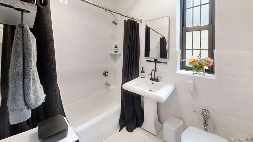 105 Garth Road Scarsdale NY 10583