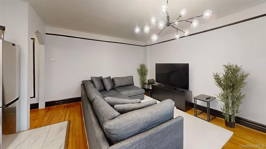 105 Garth Road Scarsdale NY 10583