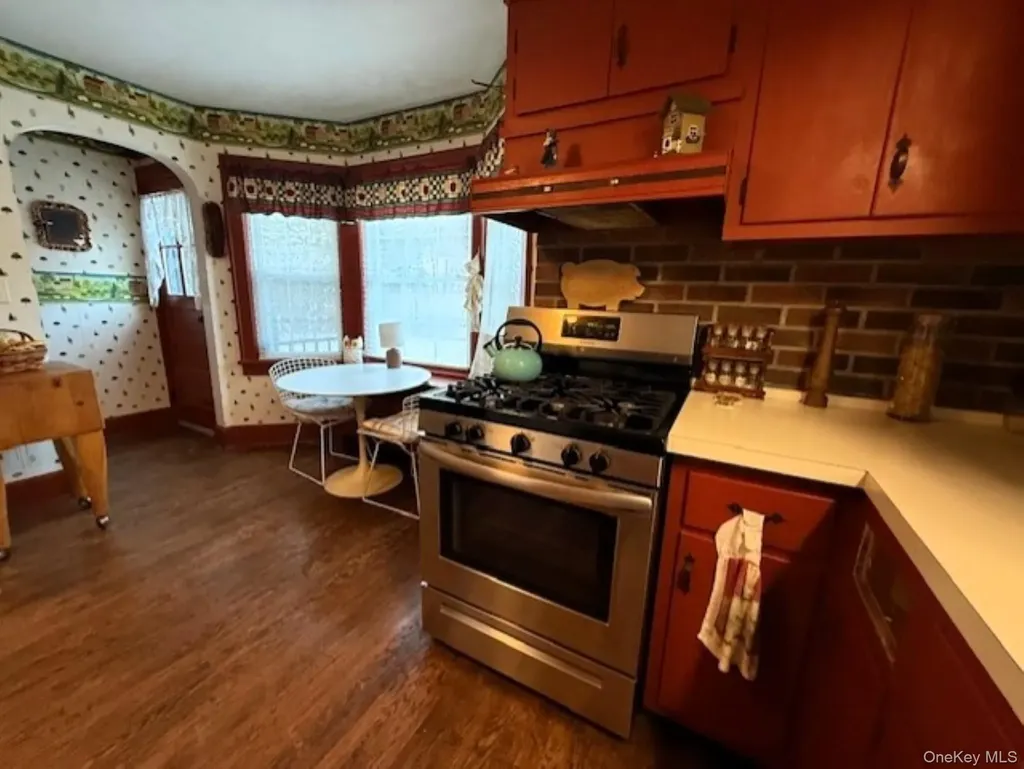 10 Phillips Street Red Hook NY 12571