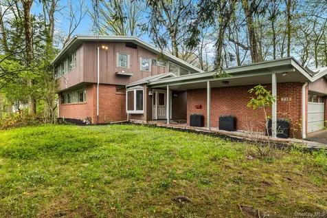 230 Sickletown Road West Nyack NY 10994