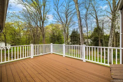 230 Sickletown Road West Nyack NY 10994