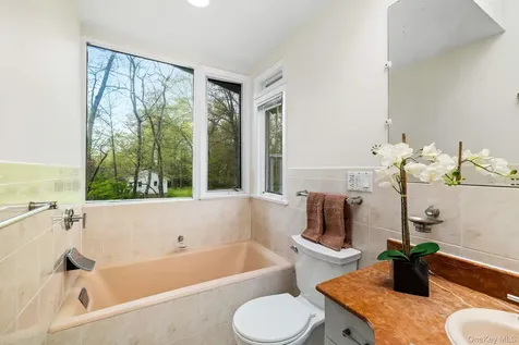 230 Sickletown Road West Nyack NY 10994
