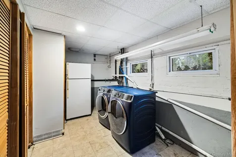 230 Sickletown Road West Nyack NY 10994