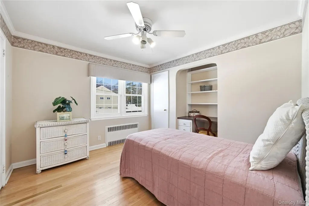 38 Bradish Lane Bay Shore NY 11706