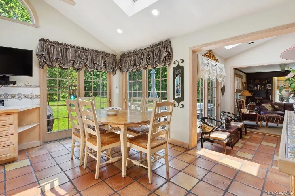 1345 Harbor Road Hewlett Harbor NY 11557