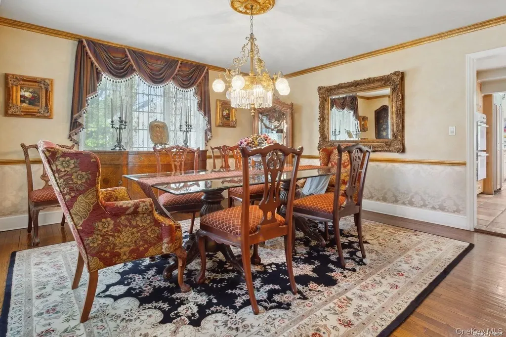 1345 Harbor Road Hewlett Harbor NY 11557