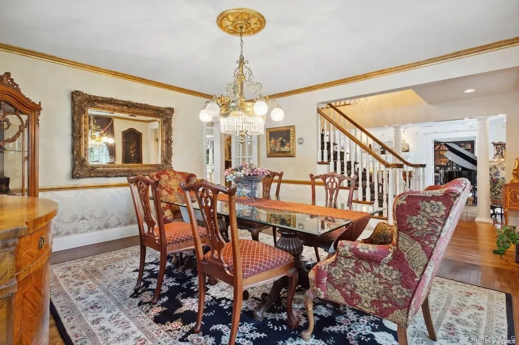 1345 Harbor Road Hewlett Harbor NY 11557
