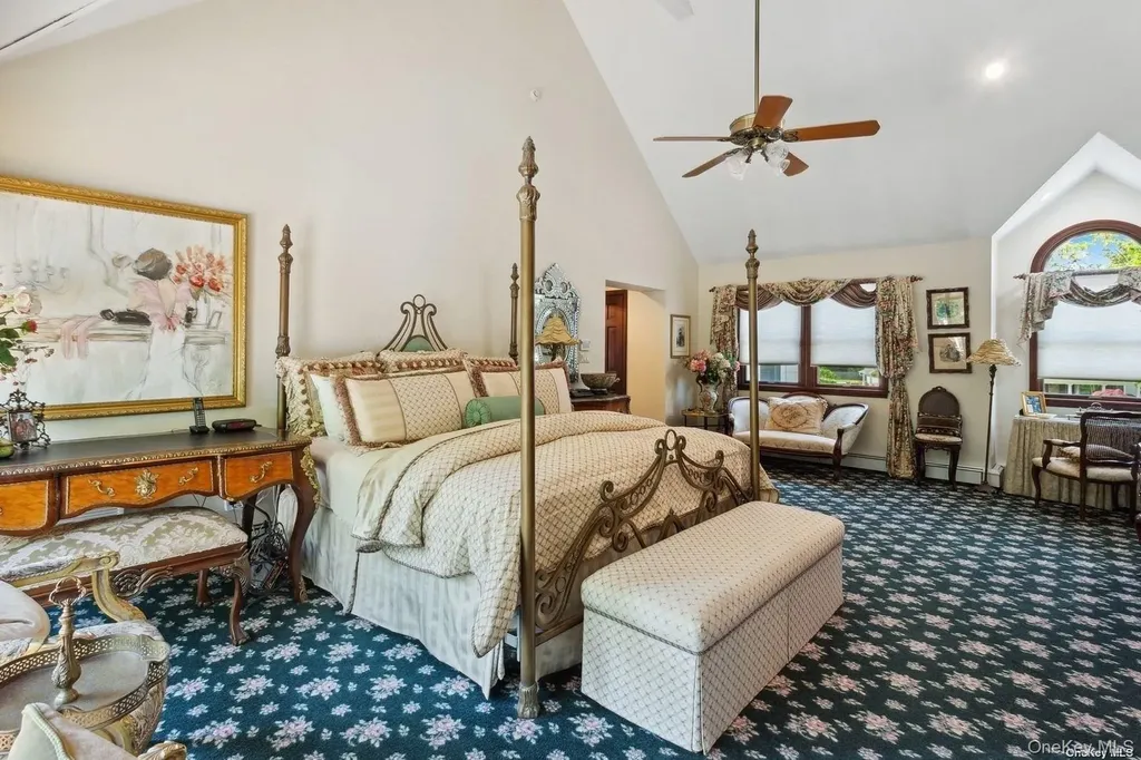 1345 Harbor Road Hewlett Harbor NY 11557