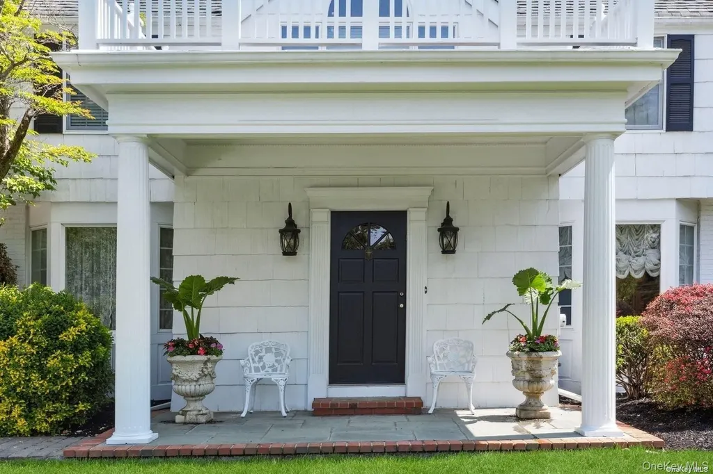 1345 Harbor Road Hewlett Harbor NY 11557
