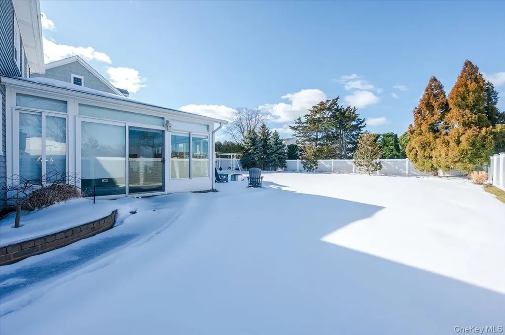 285 E Shore Drive Massapequa NY 11758