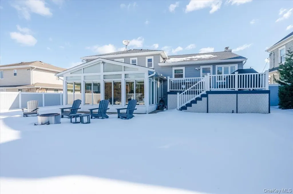 285 E Shore Drive Massapequa NY 11758