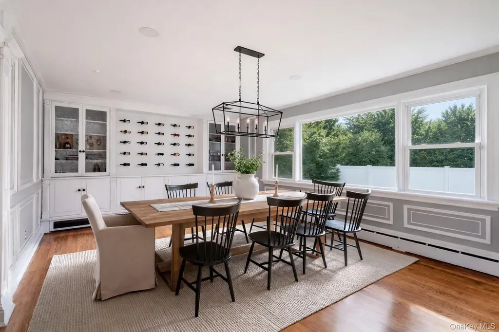 148 Exeter Road Massapequa NY 11758