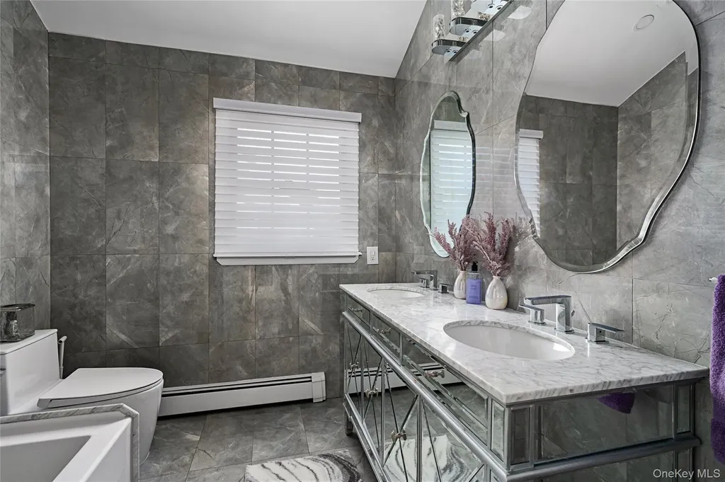 148 Exeter Road Massapequa NY 11758