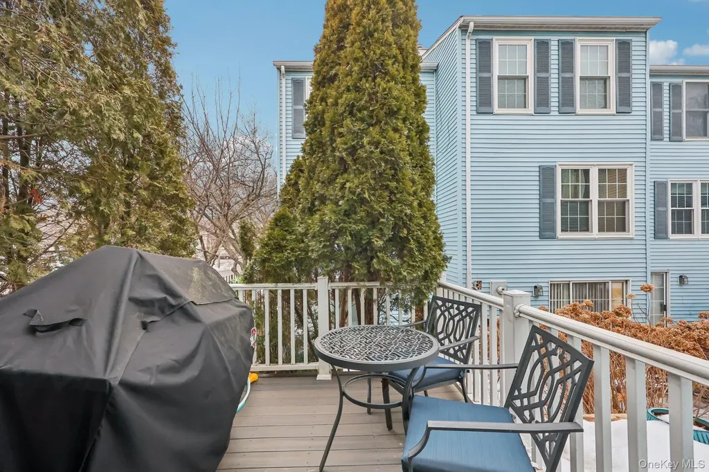 52 Washington Mews Port Chester NY 10573