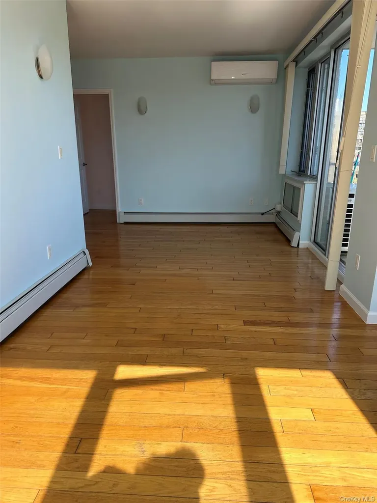 136-21 Latimer Place Flushing NY 11354