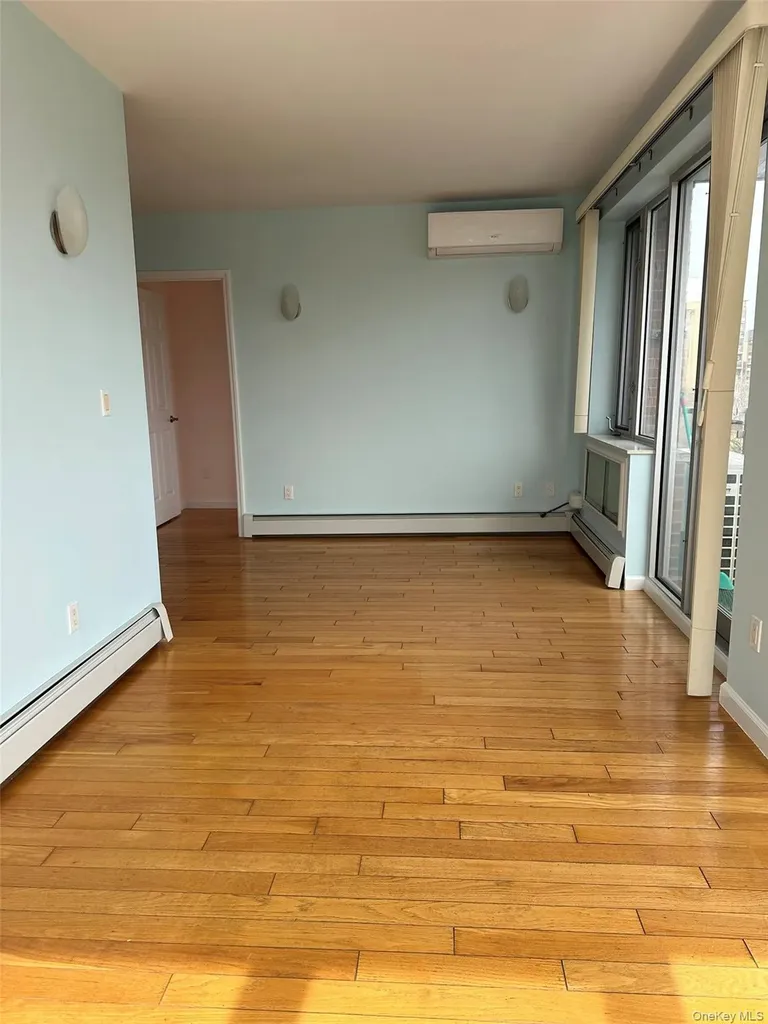 136-21 Latimer Place Flushing NY 11354