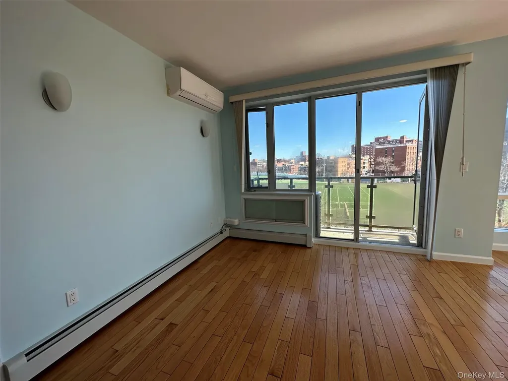 136-21 Latimer Place Flushing NY 11354