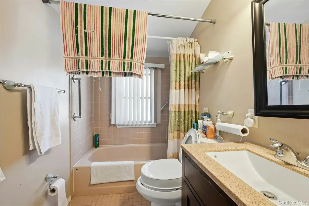 197 Foxhurst Road Oceanside NY 11572