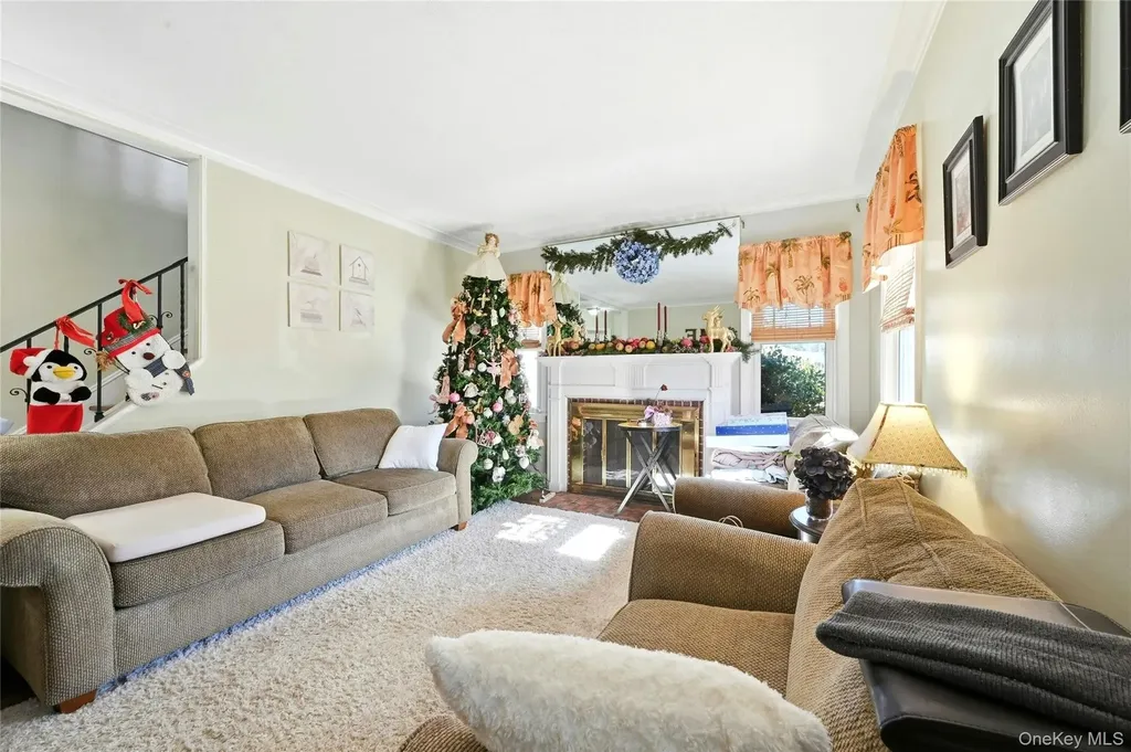 197 Foxhurst Road Oceanside NY 11572