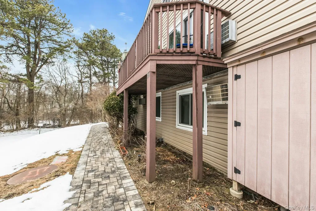 40 W 4th Street Patchogue NY 11772