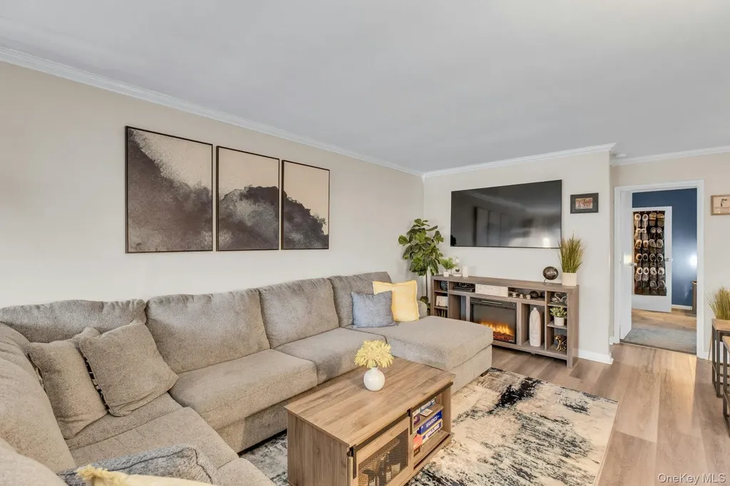 40 W 4th Street Patchogue NY 11772