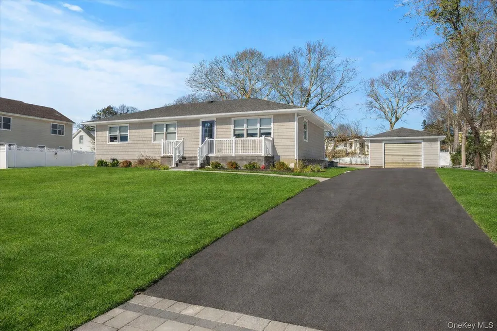 1150 Ruth Road Mattituck NY 11952