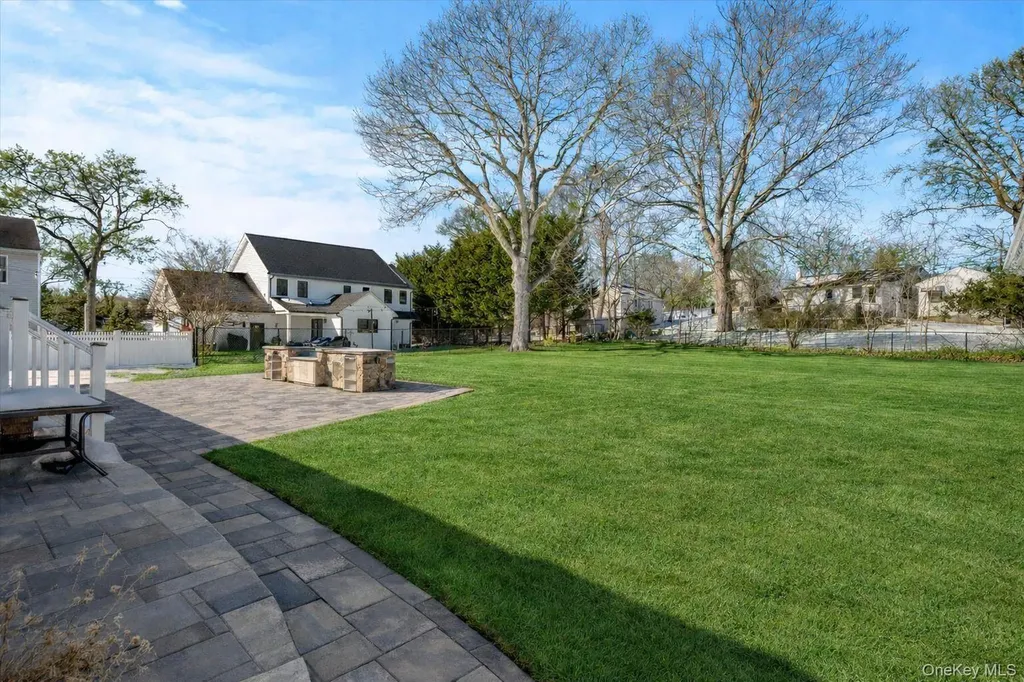 1150 Ruth Road Mattituck NY 11952