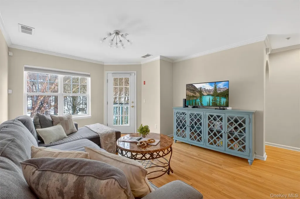 114 Viewpoint Terrace Peekskill NY 10566
