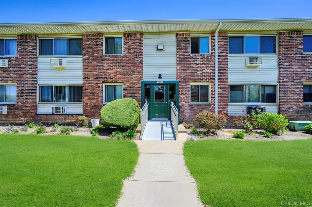 2449 Union Boulevard Islip NY 11751