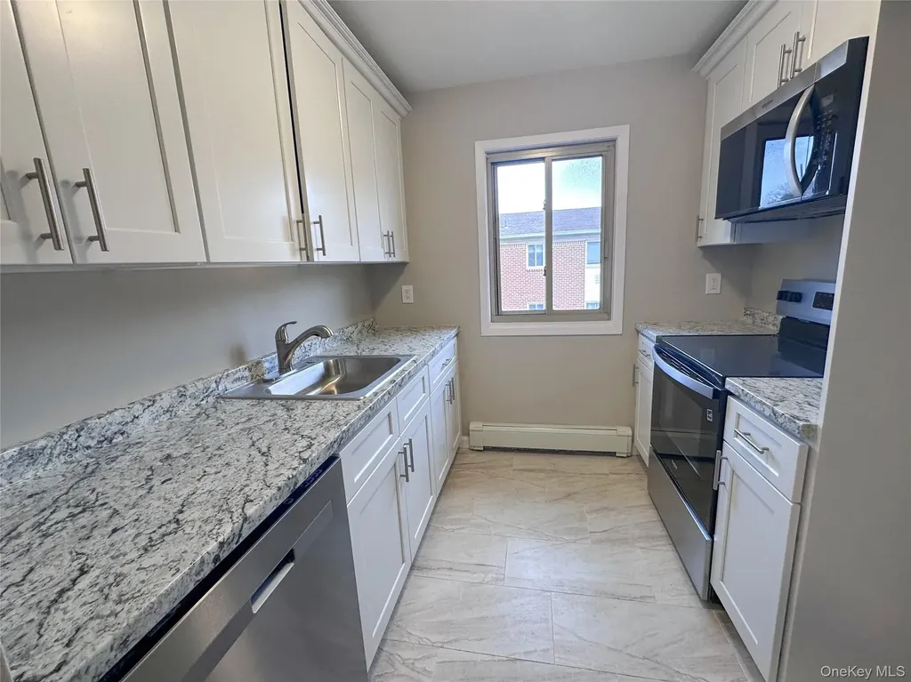 2449 Union Boulevard Islip NY 11751