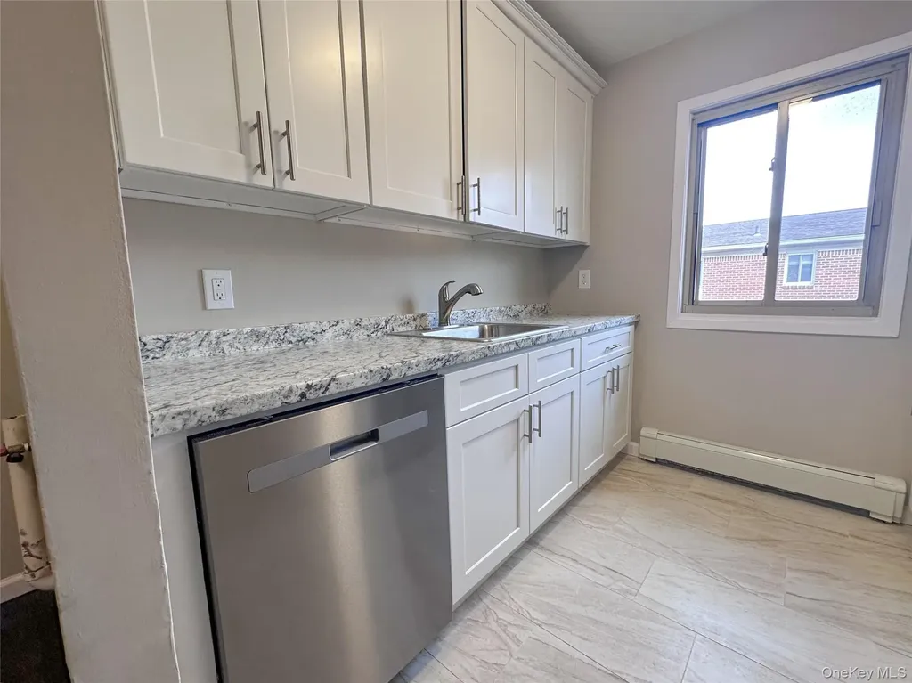 2449 Union Boulevard Islip NY 11751