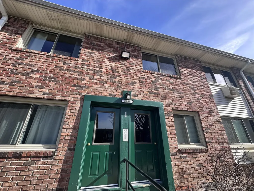 2449 Union Boulevard Islip NY 11751