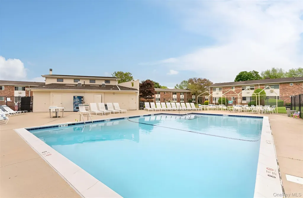 2449 Union Boulevard Islip NY 11751