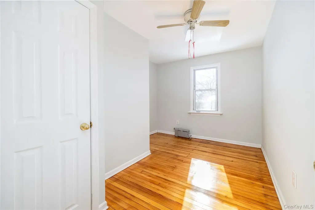 101 Harris Avenue Freeport NY 11520
