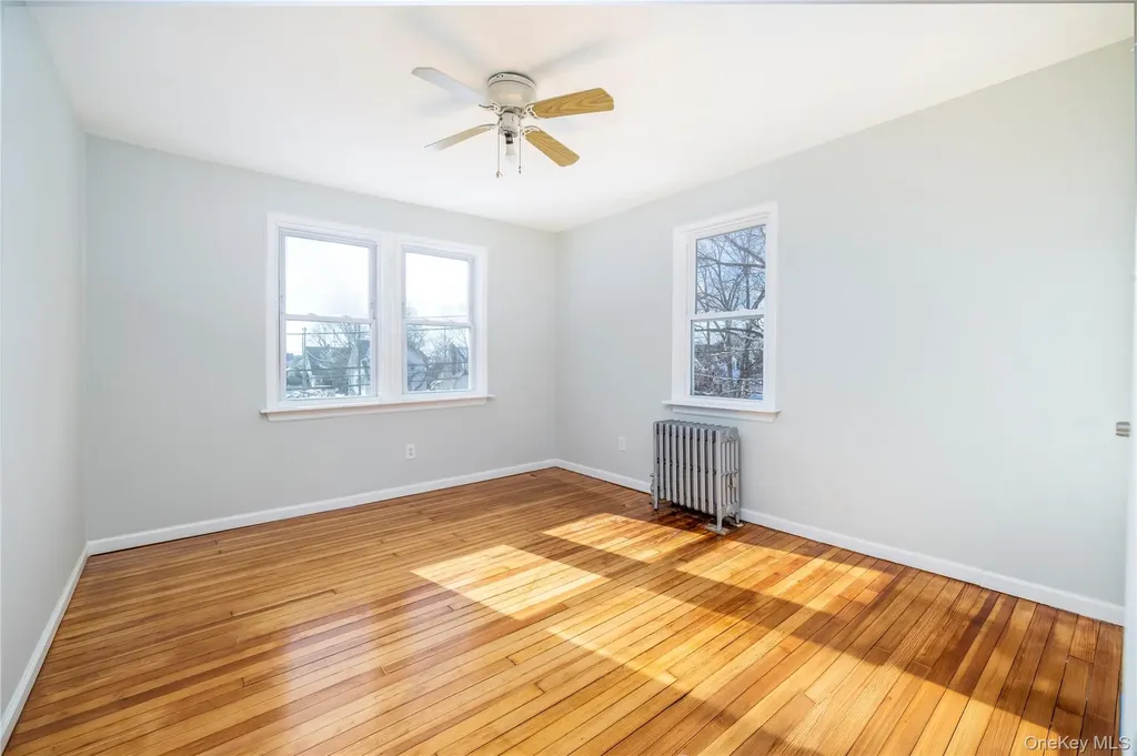 101 Harris Avenue Freeport NY 11520