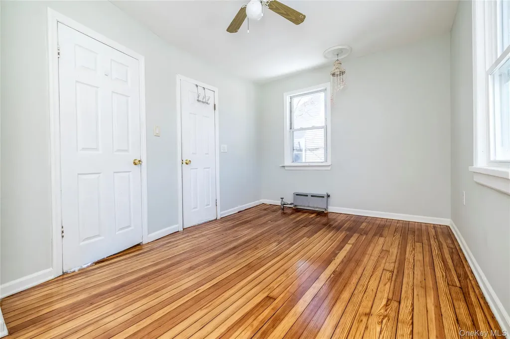 101 Harris Avenue Freeport NY 11520