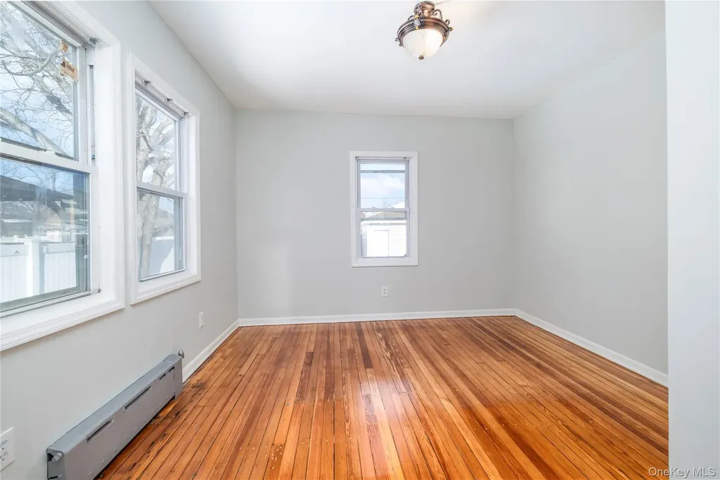 101 Harris Avenue Freeport NY 11520