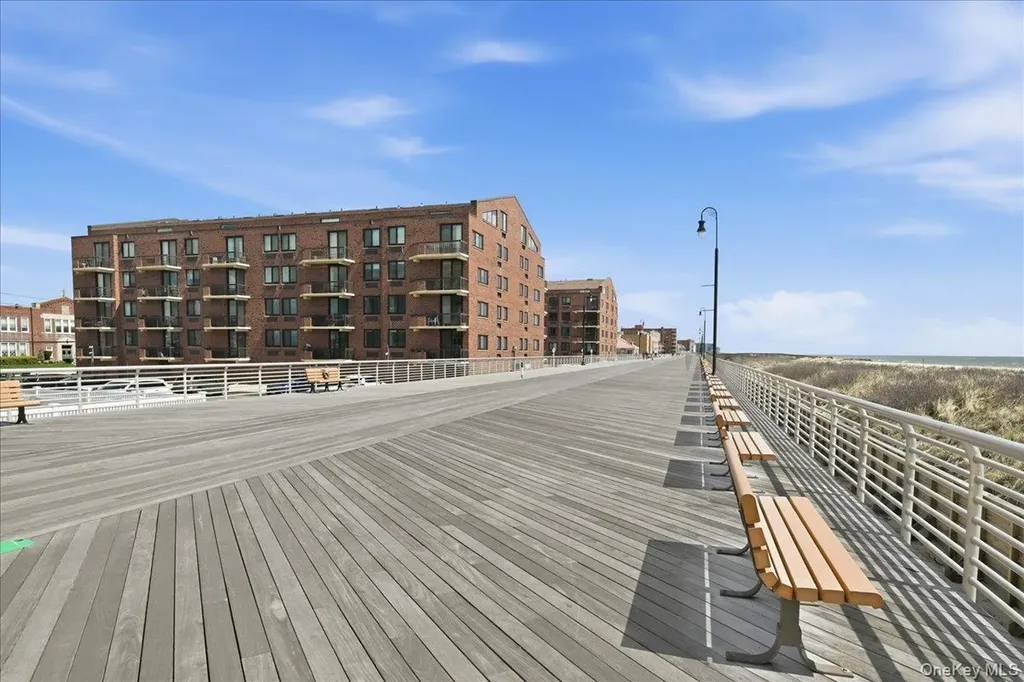 750 W Broadway Long Beach NY 11561