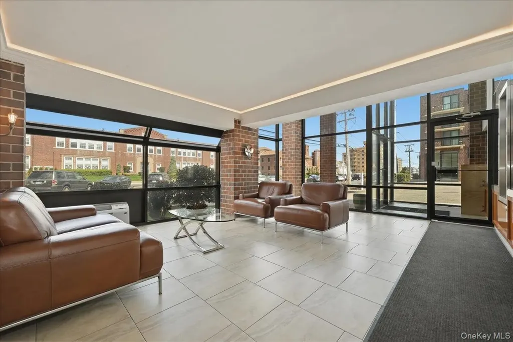 750 W Broadway Long Beach NY 11561
