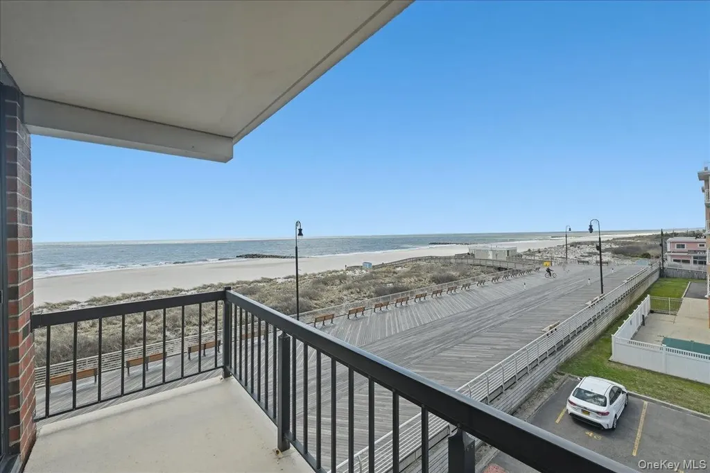 750 W Broadway Long Beach NY 11561