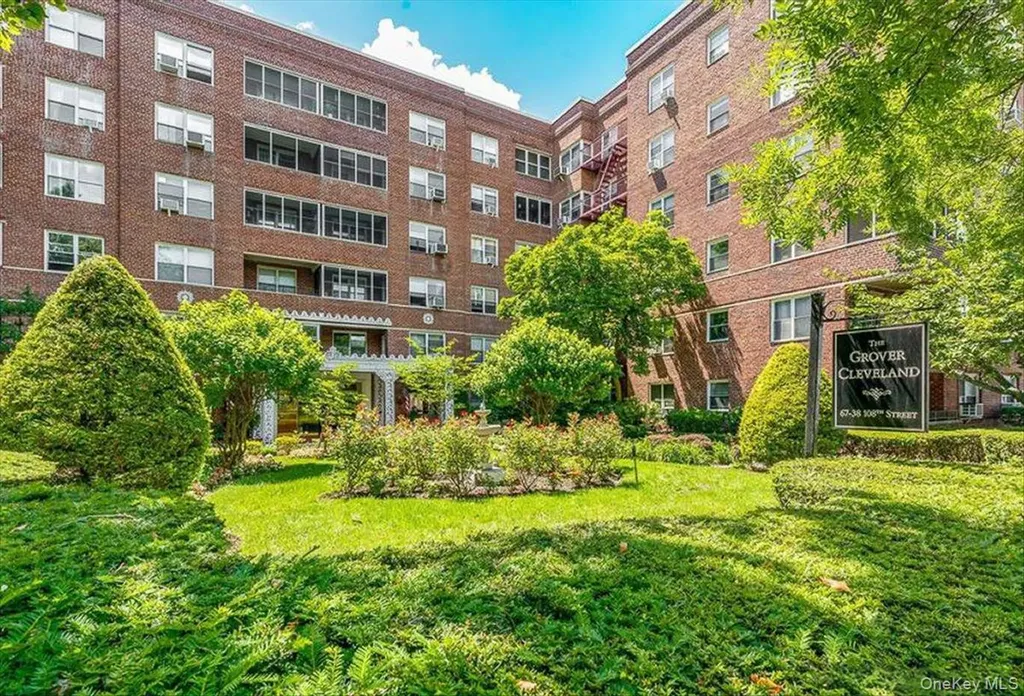 67-38 108th Street Forest Hills NY 11375