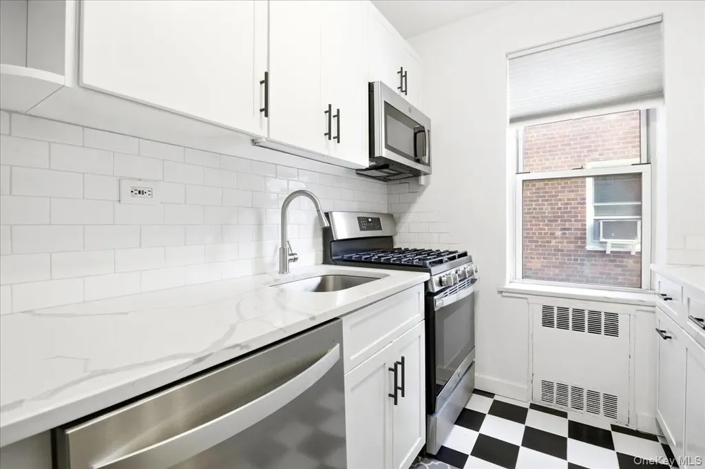 67-38 108th Street Forest Hills NY 11375